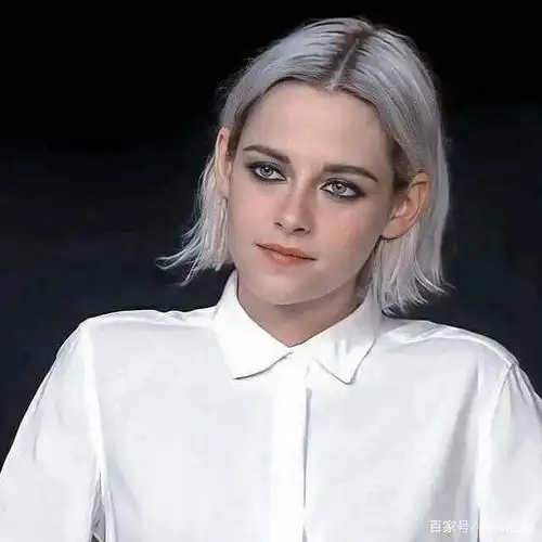 女人帅起来,真没有男人啥事!论地表最帅的女人,是雌雄同体的她