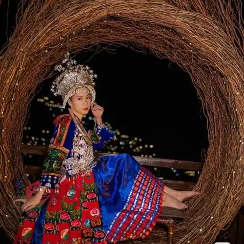 苗家印象苗族服装女苗族盛装舞台演出服饰歌手走秀摄影传统款式新黑色