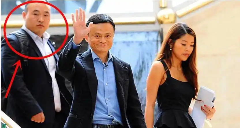 原创他是马云的贴身保镖年薪百万14岁时打遍天下无敌手如今怎样了