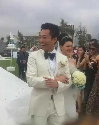 其实老天爷早就给他们带去了忠告当年大s结婚当天现场飞沙走石