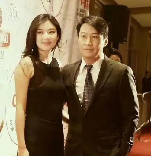 天王嫂又离婚了44岁乐基儿二度官宣离婚被曝与黎明复合