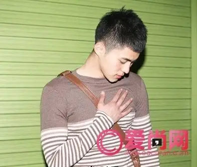 我后面头发两厘米前面三四厘米能弄这个发型吗?