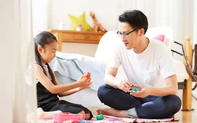 从小缺乏父母陪伴的孩子,长大后性格非常放纵,心里缺乏安全感