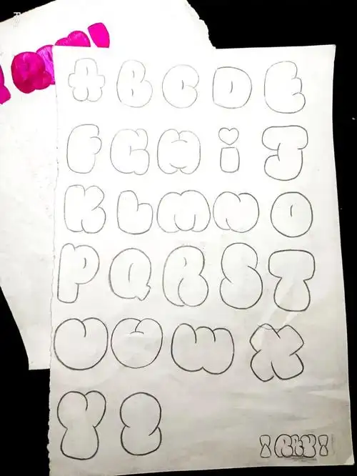 字母表涂鸦泡泡字