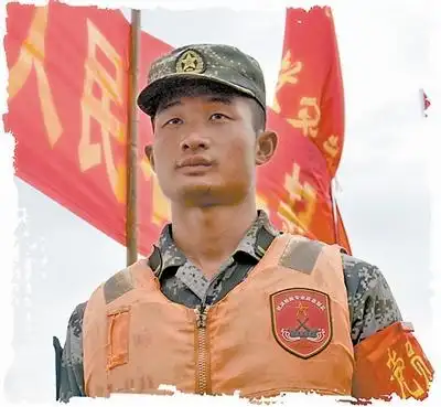 陈剑飞,陆军第12集团军"朱德警卫团"战士,上等兵军衔. 杨一凡摄