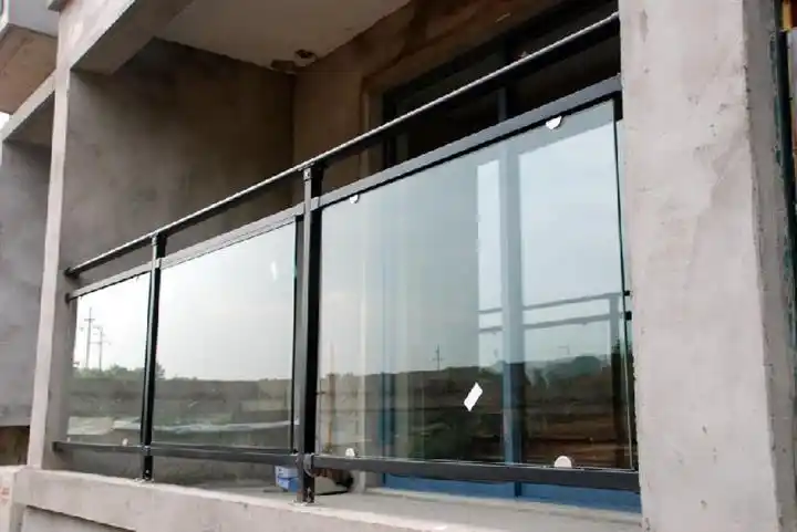 户外住宅花园玻璃栏杆不锈钢水池栅栏栏杆玻璃栏杆 - buy railings