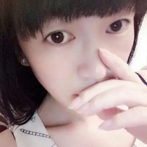 23 现在的直播真是醉了,点进去说了一句话,主播都没说什么管理就骂人