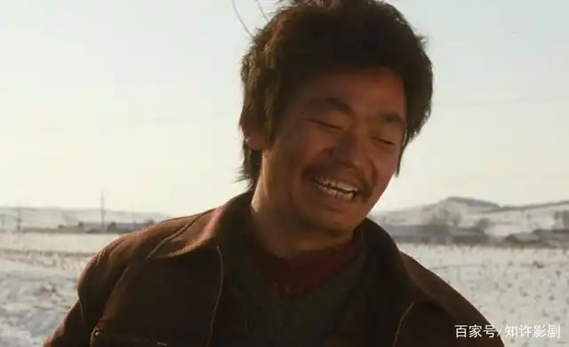 《hello树先生》王宝强巅峰之作,触摸不到的温情,最终活成疯子