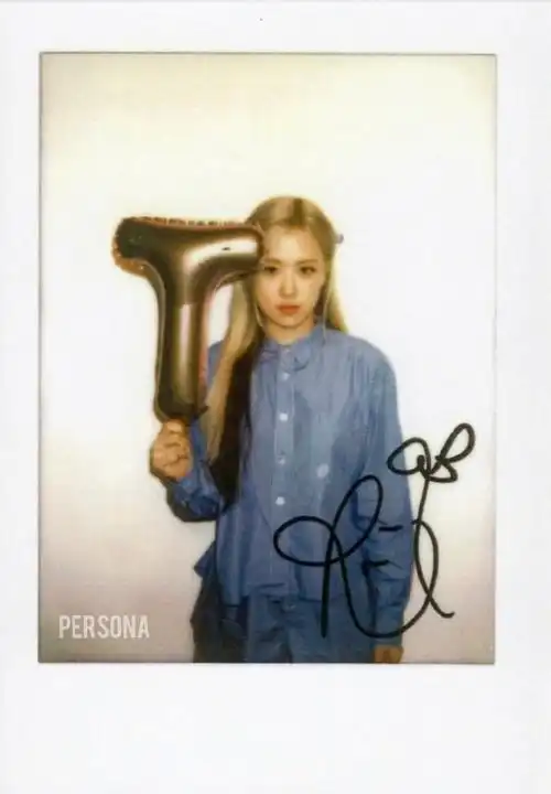 色#【图片】231021ros07超话@roses_are_rosiebptg签名拍立得扫图cr