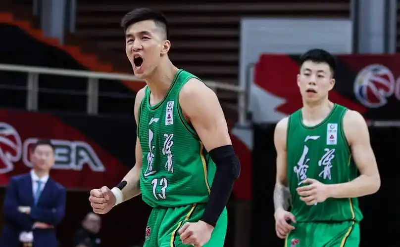 辽宁男篮好消息,郭艾伦即将归来,阵容强大,杨鸣再度带队冲冠_新疆男篮