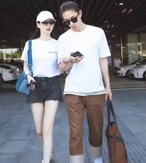 戚薇在接受采访时表达了对李承铉的感谢.