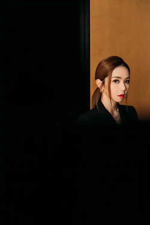 美女明星邓紫棋的图集