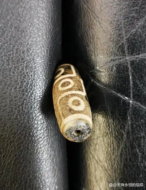 火供天珠的权威性参考更是少之又少,因为现在寺院基本上不再有这种