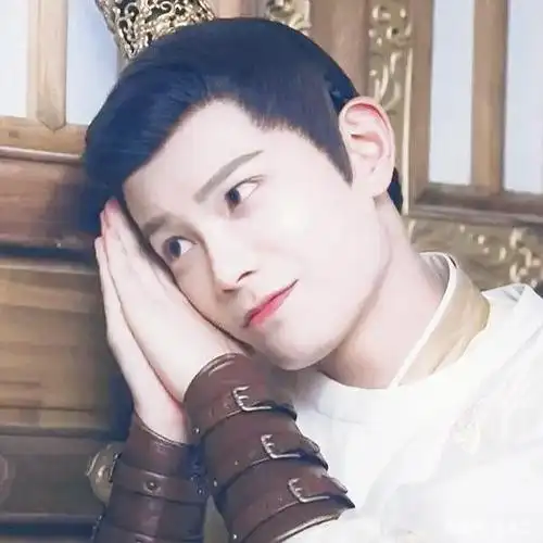 用"眼神开车"的新晋男神丁禹兮,日系颜太绝了