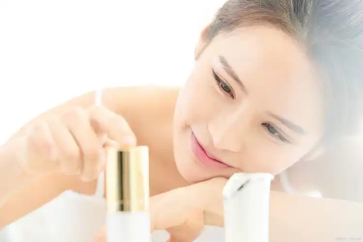 当你精心准备的护肤套装被告知无法带上高铁时