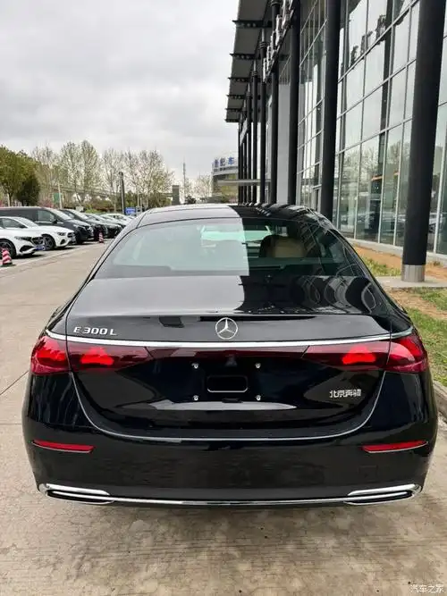 奔驰e300l豪华杀疯了