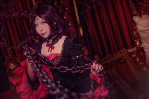 王者荣耀露娜哥特玫瑰cosplay