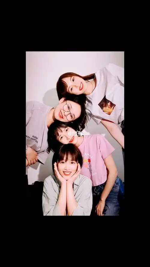 宅家多人合照闺蜜拍照姿势69