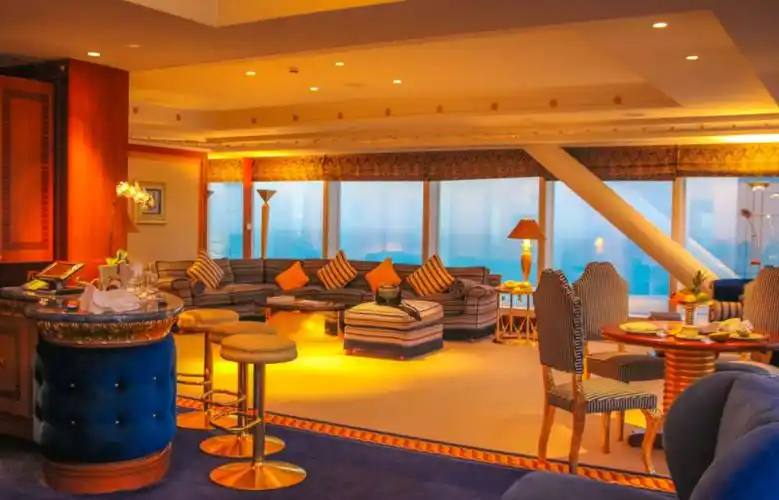 8万美元|酒店|阿拉伯塔|迪拜_新浪新闻