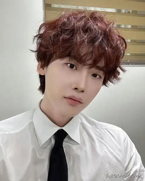 exo|金秀贤|李钟硕|单眼皮_网易订阅