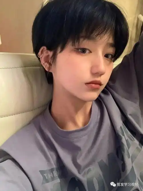 2021巨火网红超a超短发定型烫