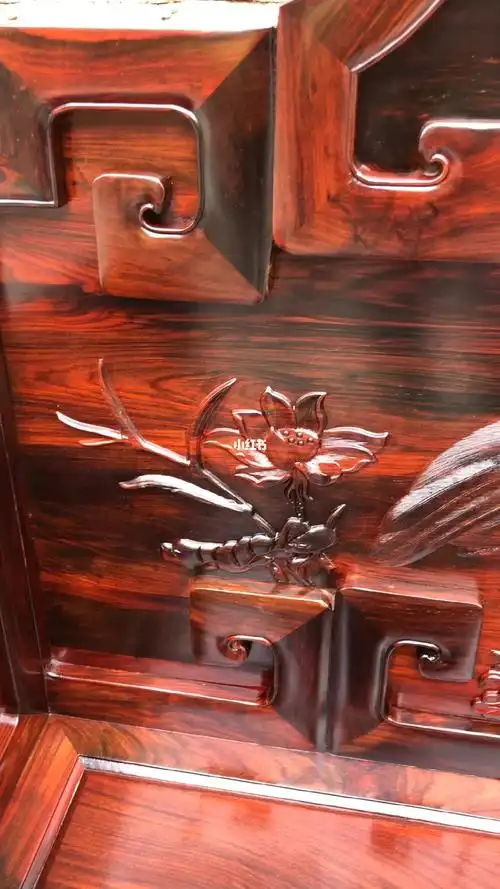 大红酸枝红木家具