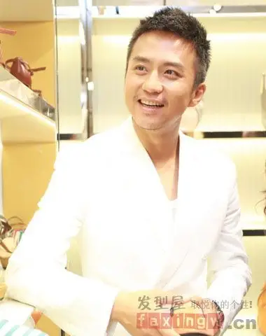 我想问一下邓超这个寸头具体叫什么名字?还有这个发型适合胖脸吗?