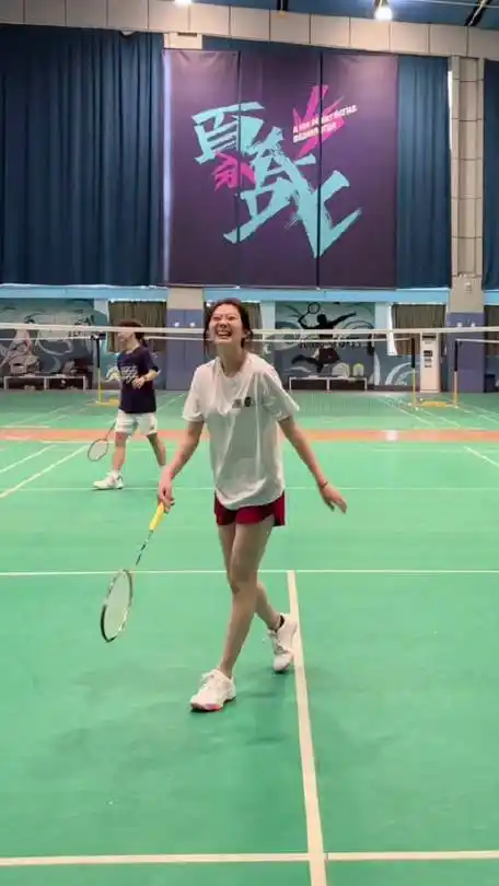 羽毛球##王小羽