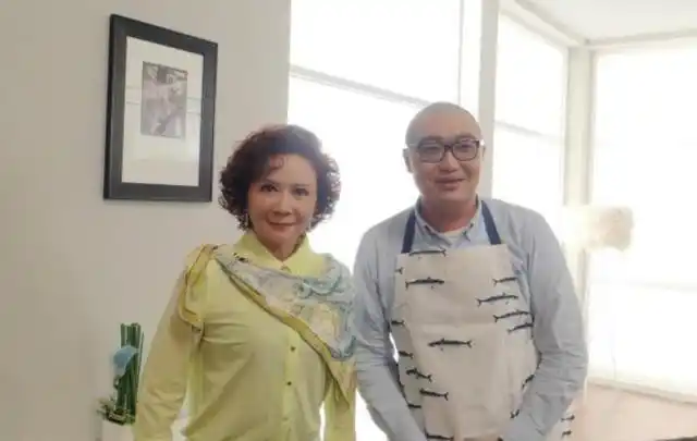 泰囧的编剧丁丁原来是小品演员蔡明的儿子怪不得这么优秀