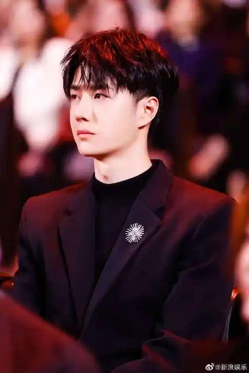 微博之夜##王一博微博之夜内场官拍图