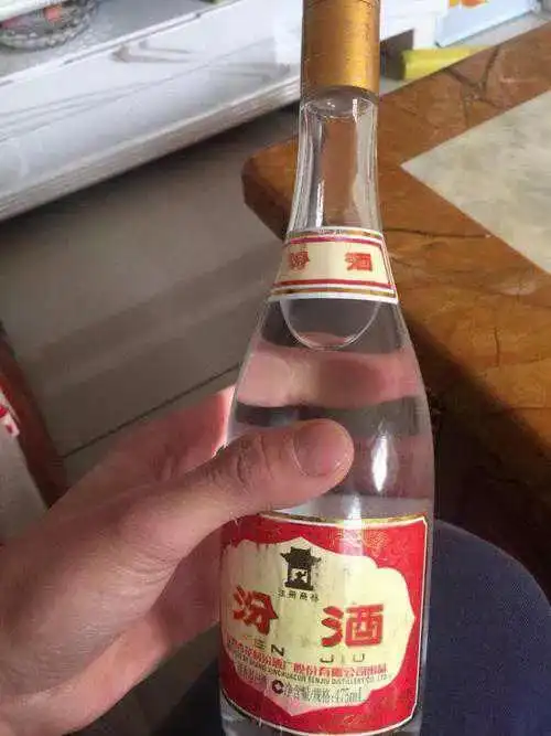 国内5款放心白酒因价廉屡遭质疑却都是100纯粮精酿