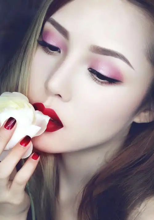 亿莎--遇见更美的你