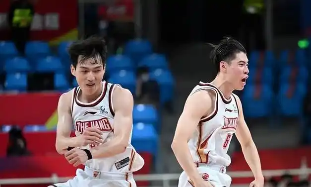 34分大胜浙江打崩四川队吴前把话挑明不怕辽宁直冲总冠军