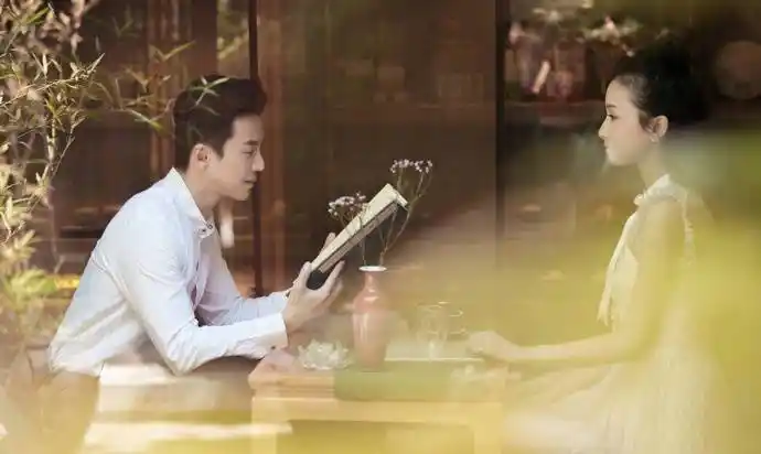 王冠逸姜梓新延禧攻略里的海兰察和明玉