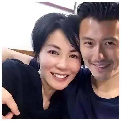 张柏芝事件后隐藏多年现真相曝光看完后你理解谢霆锋的无奈