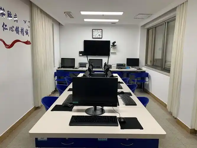 干净整洁的医生办公室.