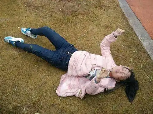 南阳白河打捞一溺水女孩,寻找孩子家属_手机搜狐网