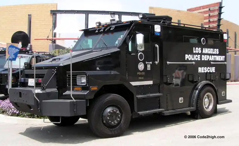 ryukuswat特警防暴警务车圣安地列斯版