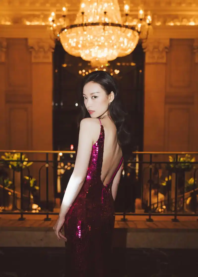 倪妮亮片裙  蒂芙尼paper flowers全新系列发布典礼,倪妮v 作为中国区