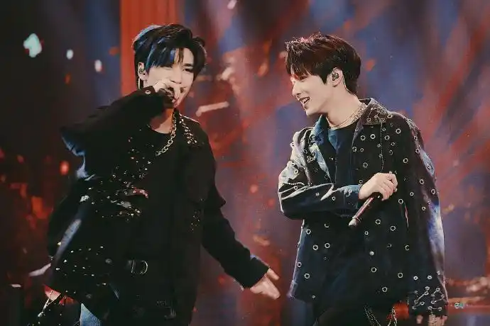 刘耀文严浩翔巴比伦太杀了##文严文 王牌双a