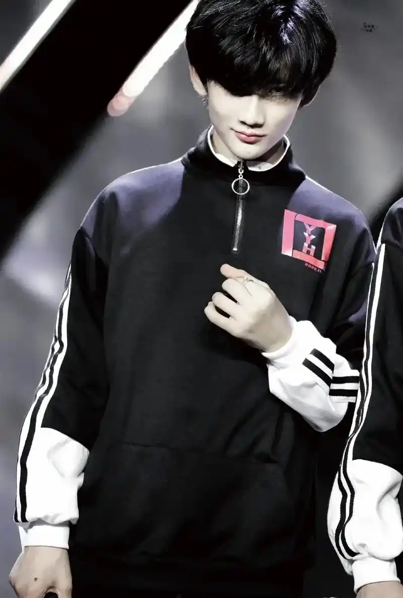 谁看了不说一句余宇涵牛逼#余宇涵#tf家族三代余宇涵#月末考 - 抖音