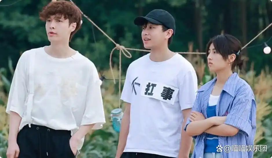 《向往8》路透,彭昱畅瘦了,张艺兴帅了,张子枫美翻,何炅年轻