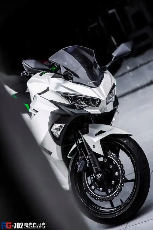 川崎ninja400-电光白月光-rg瑞集名车改色贴膜 - rg瑞集名车改色