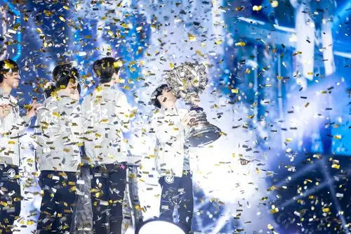 八年一冠终圆梦,威震四方奏凯歌——恭喜ig获得s8世界冠军!