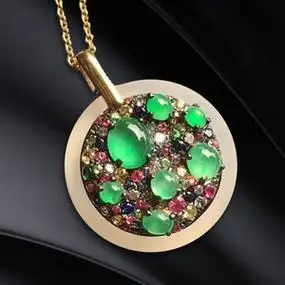 翡翠吊坠18k镶嵌蛋面图片