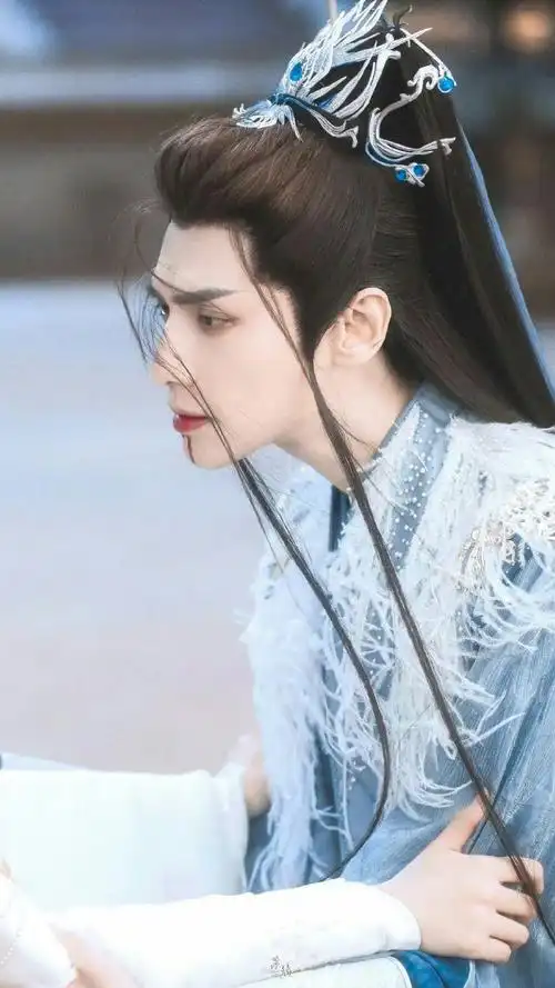 数据一骑绝尘,长尾效应强,全方位爆款古装实,罗云熙真惊艳真扛剧期待