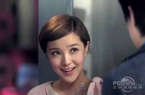 创意设计 佳作赏析 > 正文   在最新的这支广告中,德芙女孩郭采洁终于