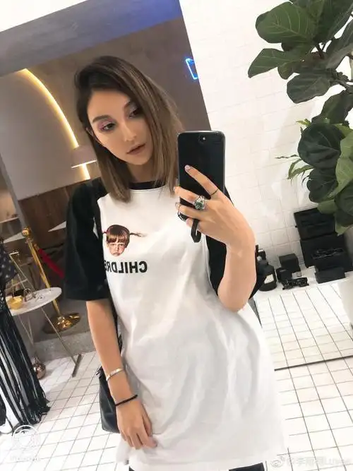 薛之谦前女友李雨桐网店暂停上新称遭恶意报复