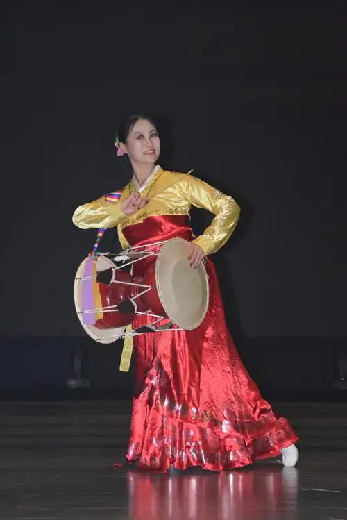 朝鲜族舞蹈《金秋扇鼓》一铁子摄于20201018