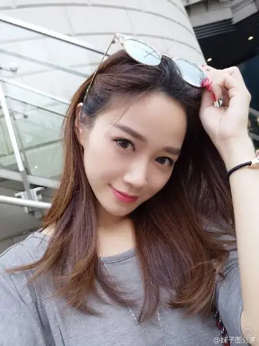 漂亮的自拍美女图片上哪个是你的菜